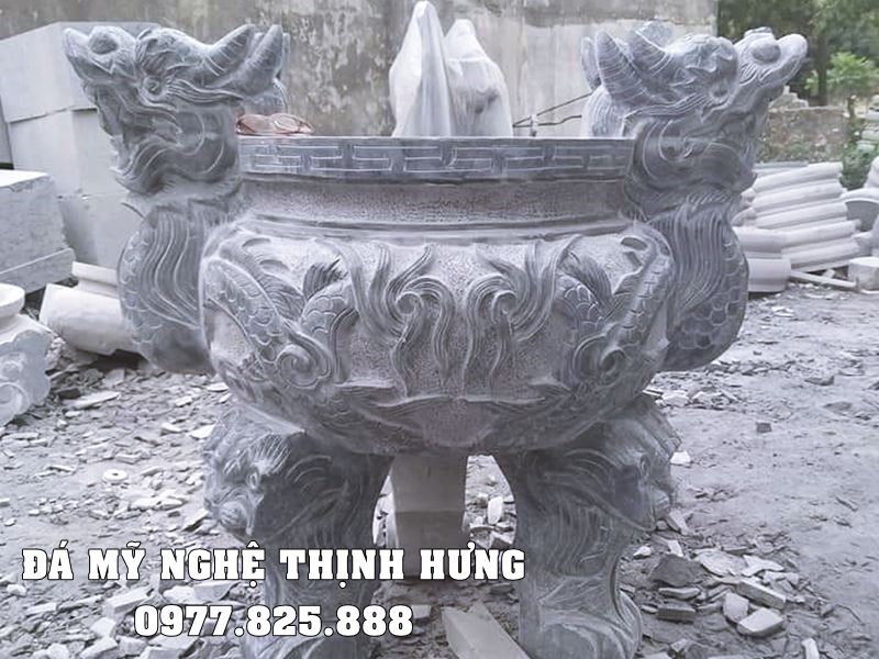 Mẫu Lư hương đá tại Trà Vinh