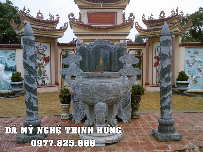 Mẫu Lư hương đá tại Phú Thọ