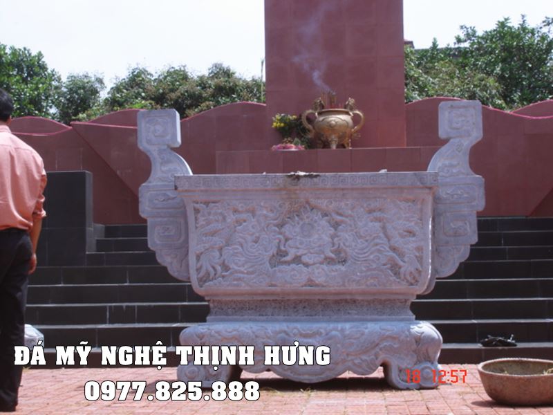 Mẫu Lư hương đá tại Khánh Hòa