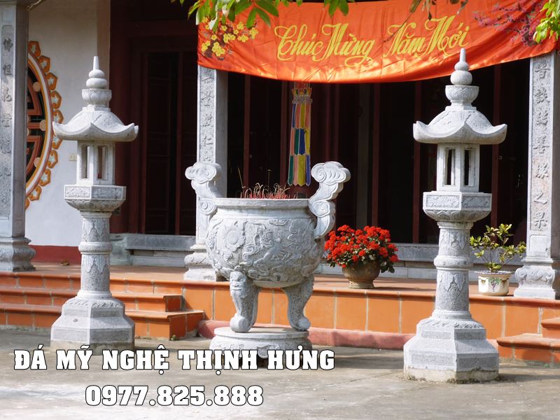 Mẫu Lư hương đá tại Bình Thuận