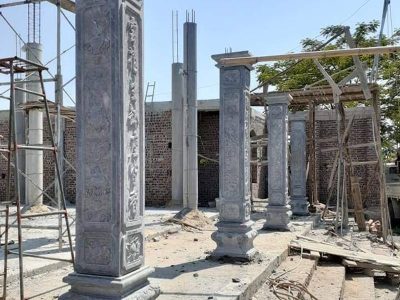 Cột đá tự nhiên đẹp nguyên khối.
