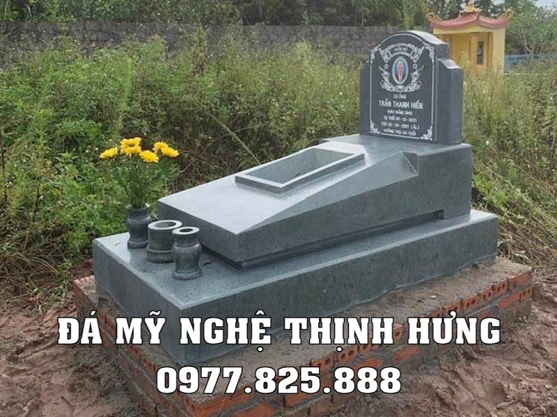 Mo da xanh reu Granite dep nhat hien nay.jpg Mo da xanh reu Granite dep nhat hien nay.jpg