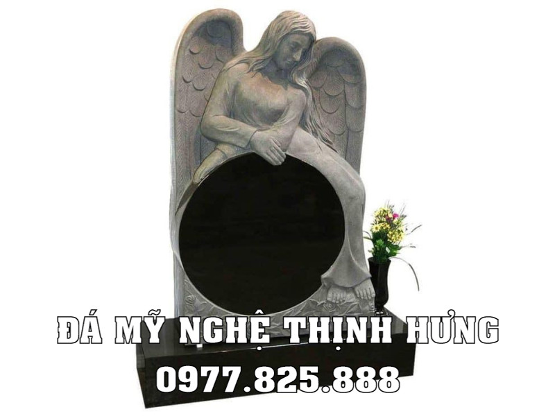 Bia Mộ đá Đức Mẹ và đôi cánh.jpg Bia Mộ đá Đức Mẹ và đôi cánh.jpg
