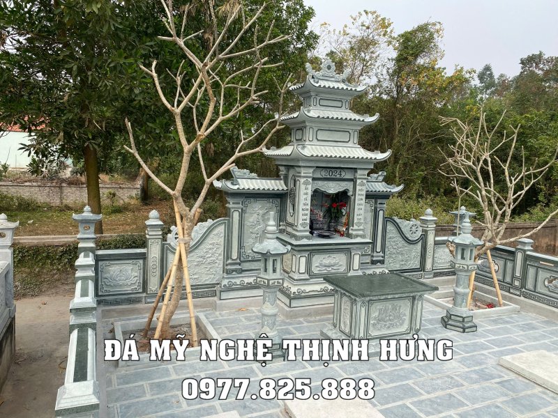 Xây Lăng mộ tổ tại Đá Anh Đức Ninh Bình.jpg Xây Lăng mộ tổ tại Đá Anh Đức Ninh Bình.jpg