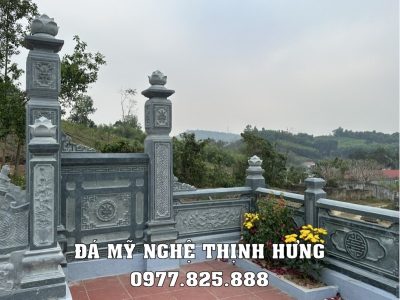 Loi cong vao khu lang mo da