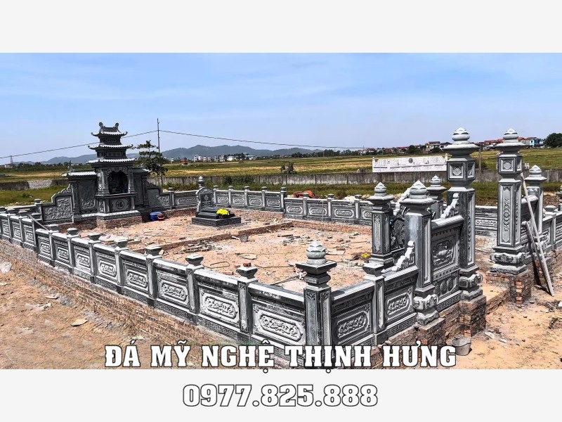Quy trình, khảo sát, thiết kế, xây Lăng Mộ đá cho gia đình bài bản, khoa học năm 2026 33 Toàn cảnh xây dựng khu Lăng Mộ đá gia đình