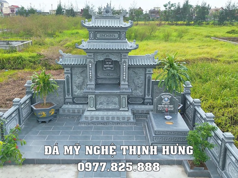 Xây Lăng Mộ đá tại Hải Phòng cho gia đình uy tín, chất lượng, diện tích 55m2 31 Khuôn viên mộ đá và lăng thờ trang trọng - bề thế